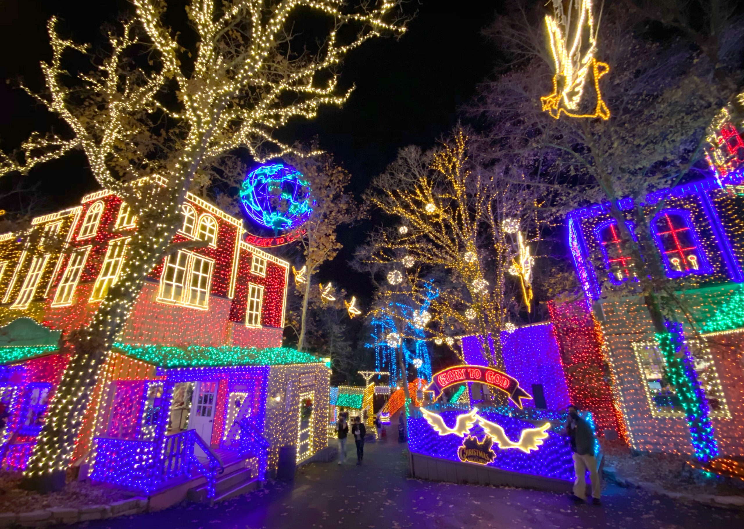 Silver Dollar City Extends Christmas Season Through Jan 4 2025 